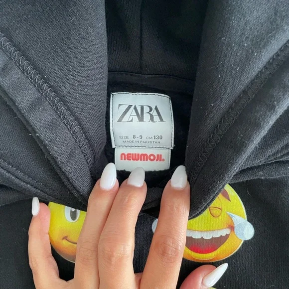 ZARA Black Emoji Hoodie - Picture 3 of 3